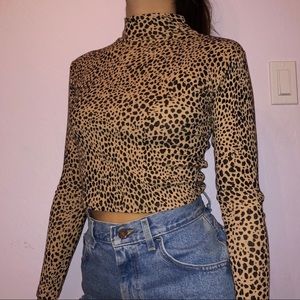Brandy Melville Crop Top Long Sleeve!